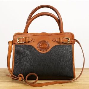 Dooney & Bourke Leather Crossbody Handbag Navy blue & Brown. NWOT